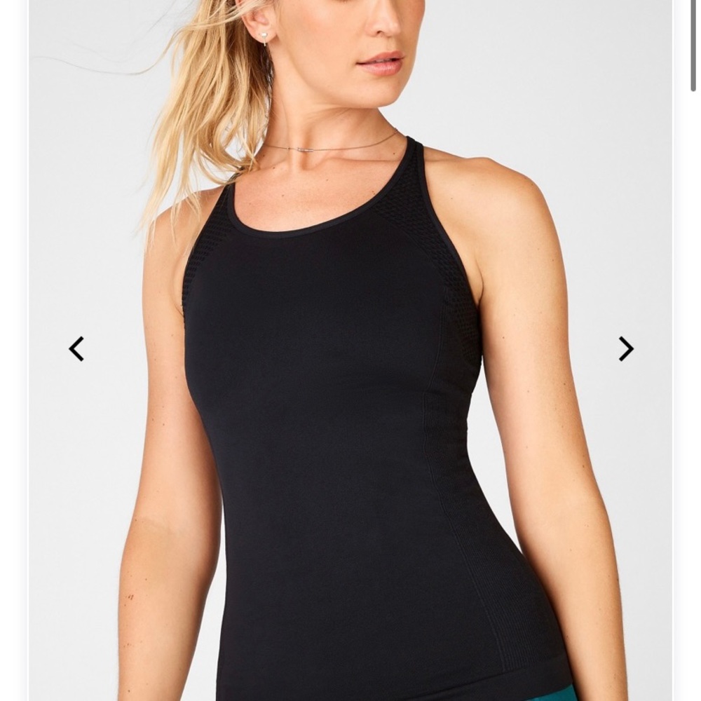 Fabletics Sync Seamless tank black large NWT!